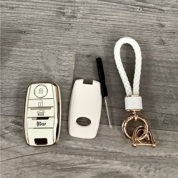 anzaxni Other - Kia Key Fob Cover with Keychain 🇺🇸